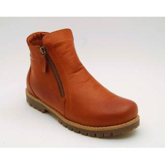 CHARLOTTE chestnut boots