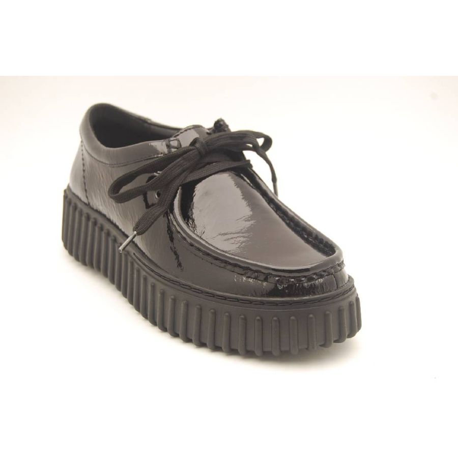CLARKS svart lackTORHILL BEE